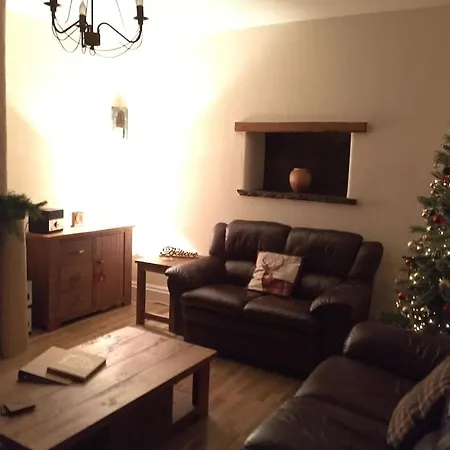 Masonic House, Holiday home *